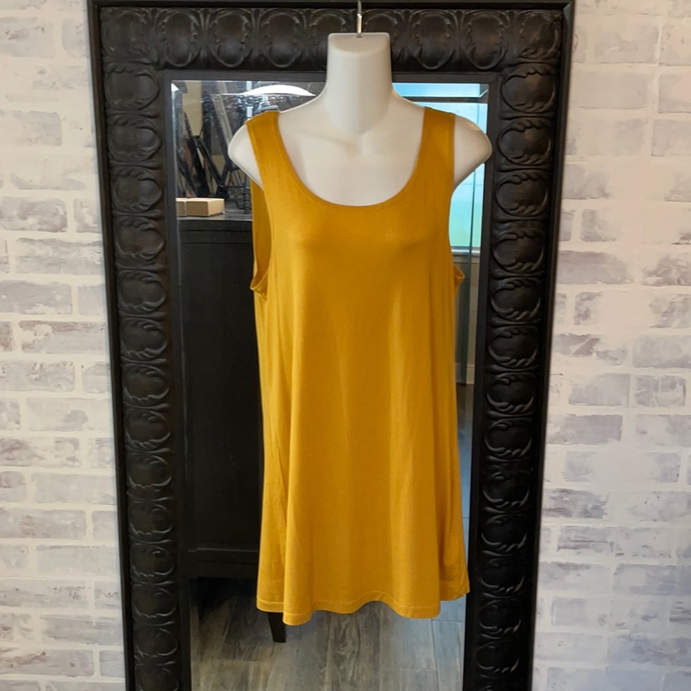 Logo by Lori Goldstein tank